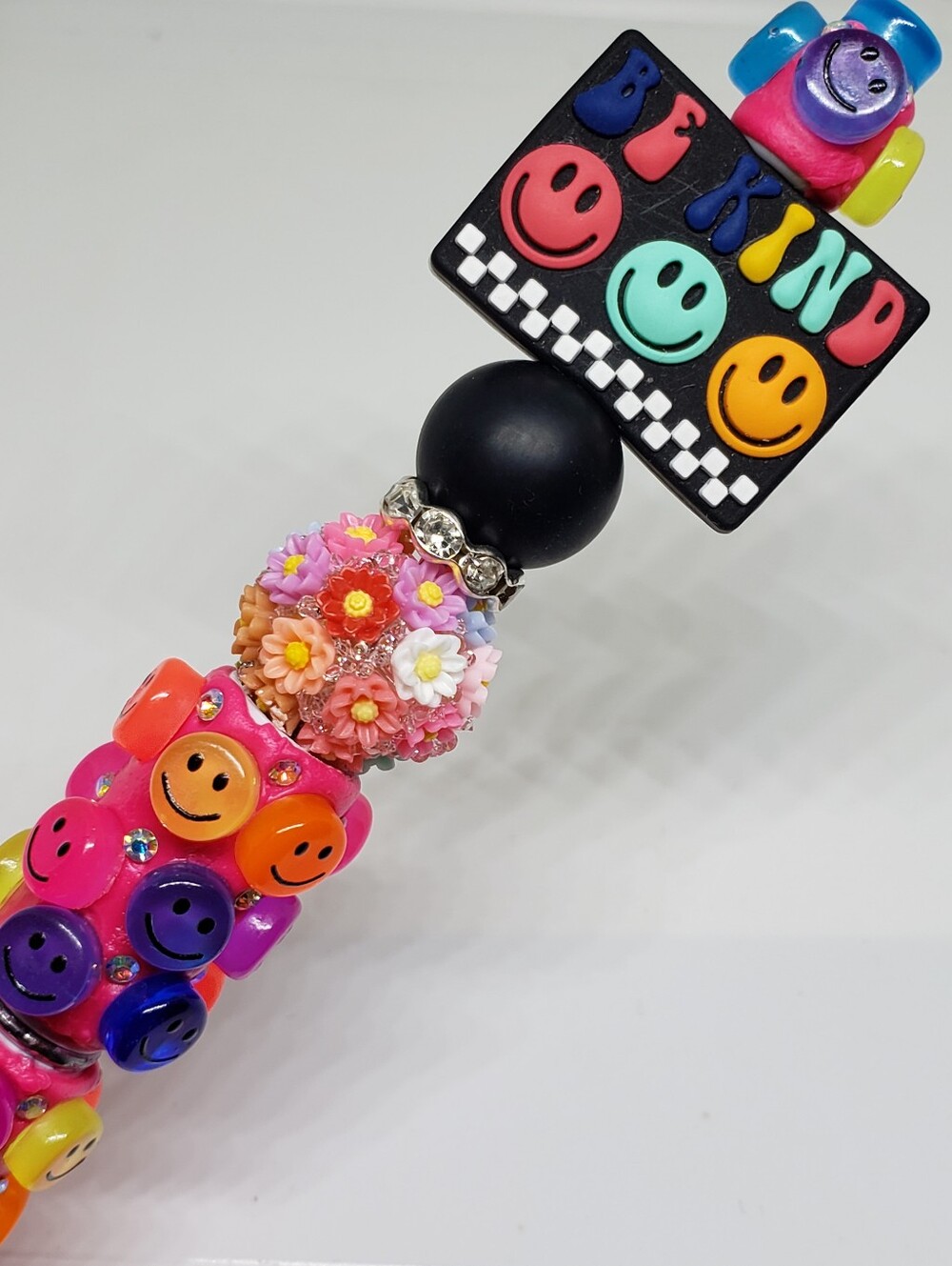 Handmade 3D Floral Smiley Face Be Kind Beaded Silicone Focal Bead Pen